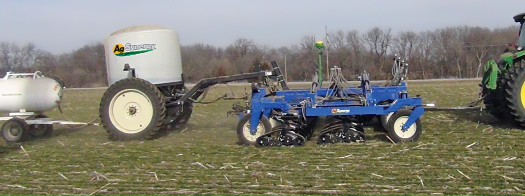 AgSynergy introduces the DR Model Applicator with 15” row spacing