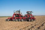 The new Precision Disk 550 series air drill offers added capacity and an agronomically designed row unit._604224.jpg