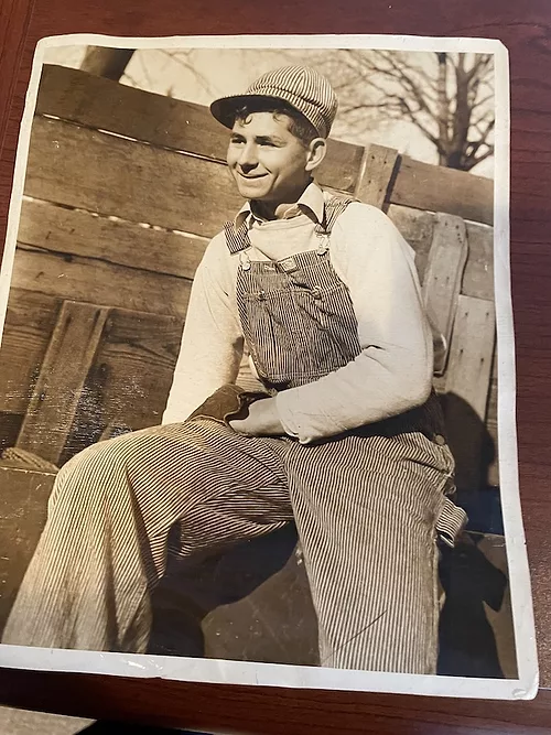 Jack Henderson 1942.jpg