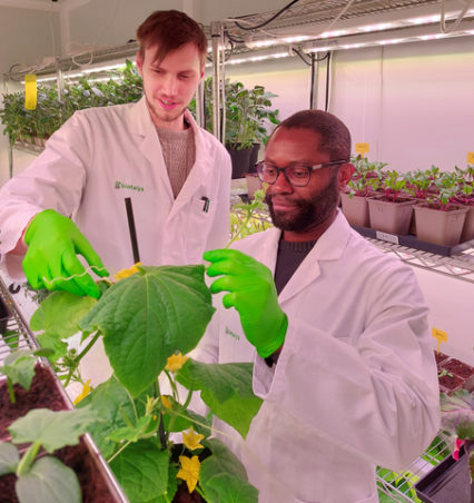 Scientists_in_the_plant_lab.jpg
