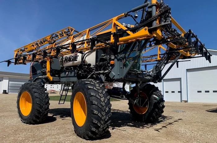 Hagie Spray New R14T_1.jpg