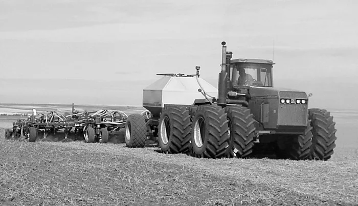 JD-Tractor.jpg