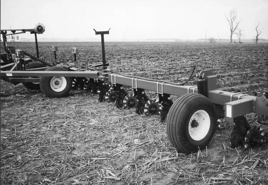 Strip-Away-No-Till-Corn--1.jpg