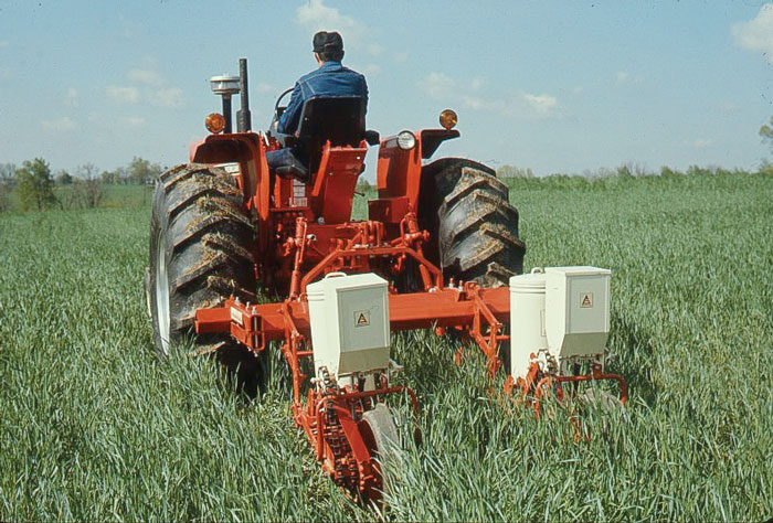 Allis-Chalmers first fluted coulter no-till planter