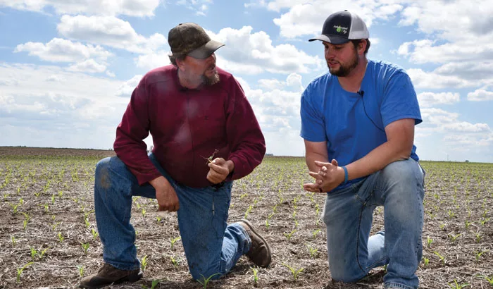 Jamie-and-Alex-corn-field.jpg
