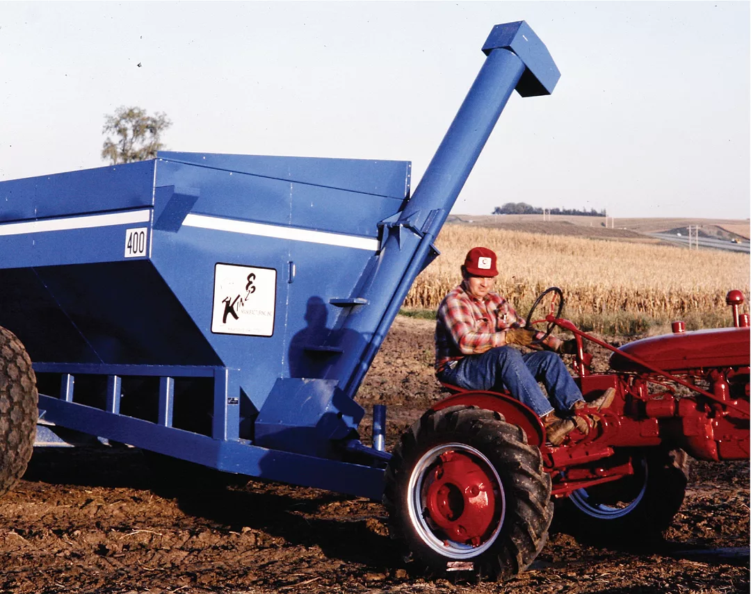 Kinze grain cart