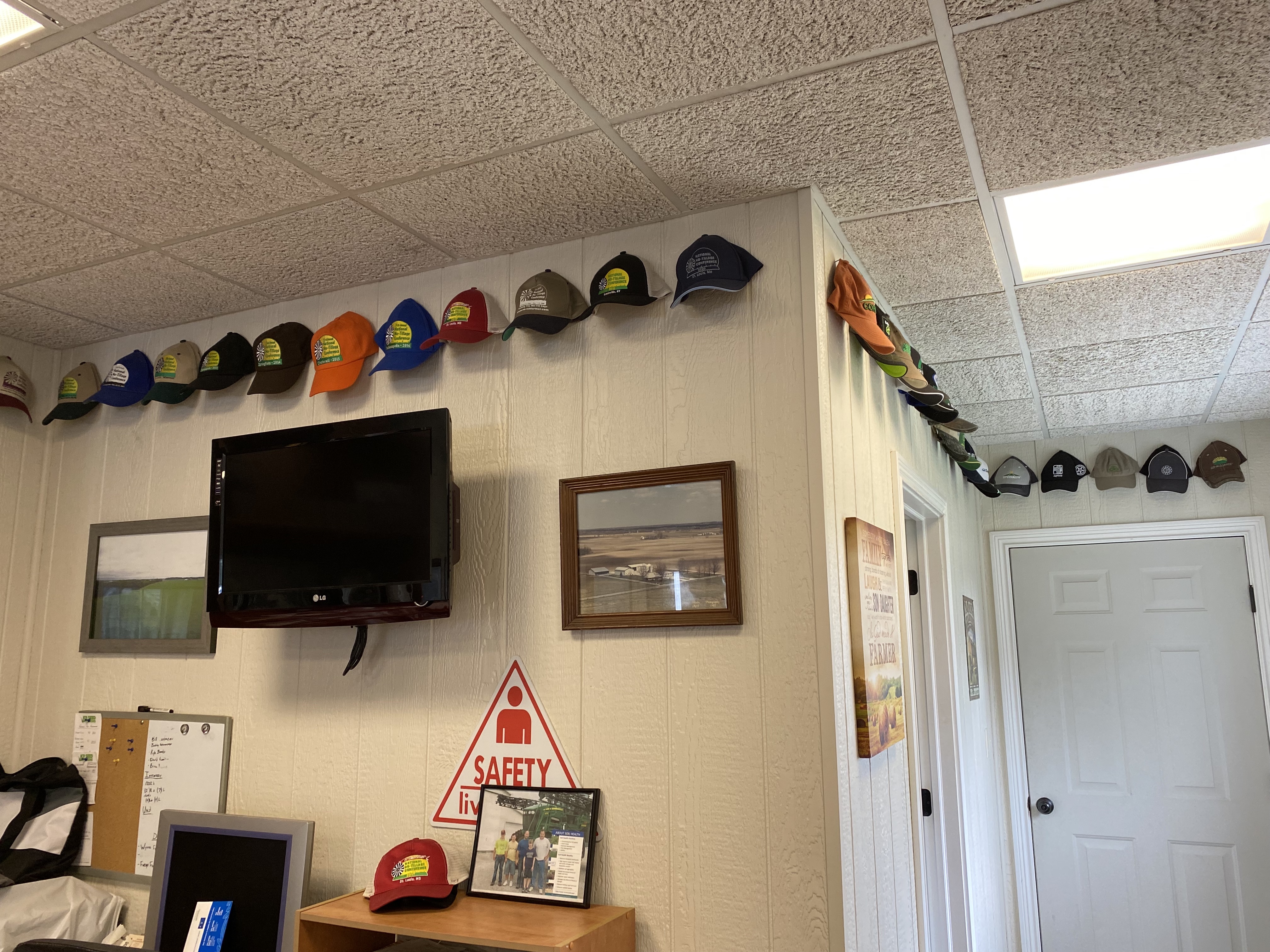Mike Starkey National No-Till Conference hats
