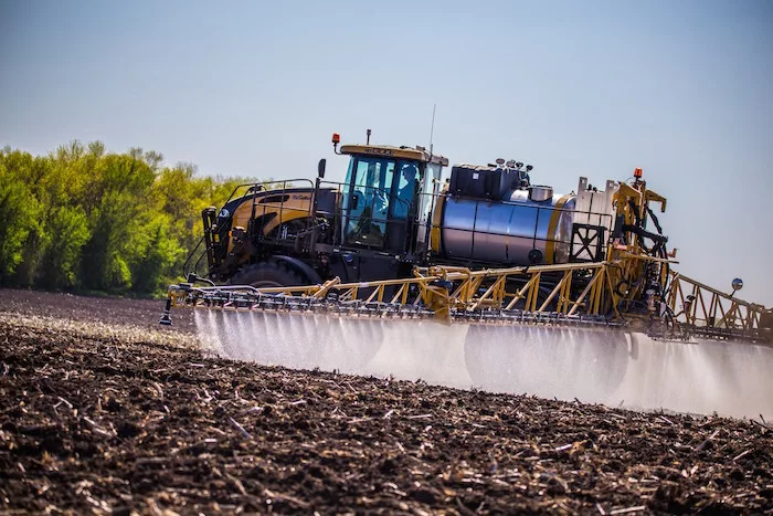 AGCO-RoGator-CSeries-crop applicator_0218 copy
