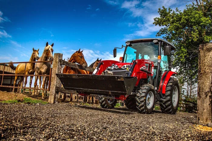 AGCO+Massey+Ferguson+1700Mtractor_0918 copy