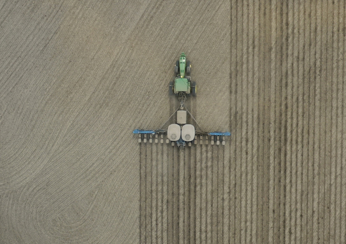 Kinze 4905 16-Row True Speed Planter