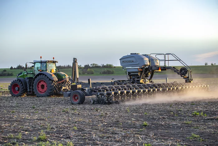 AGCO Corp. Fendt Momentum Planter_0420 copy