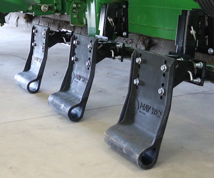 May Wes G4 Stalk Stompers for John Deere 90/40 Series Corn Heads_0420 copy