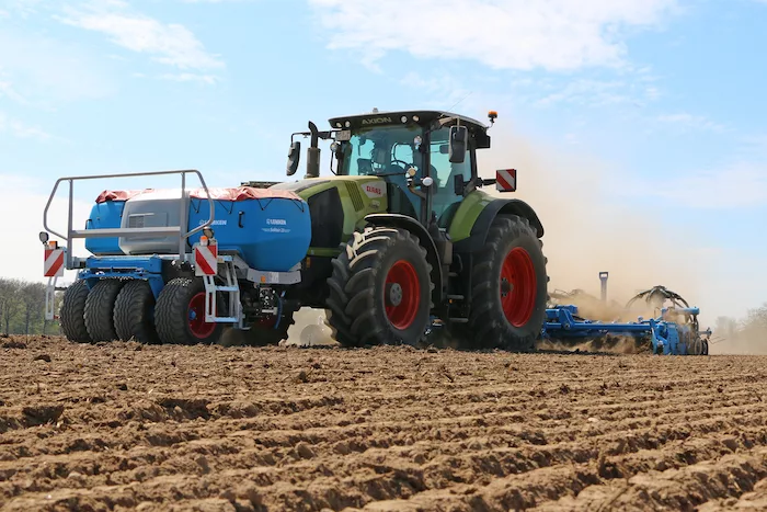 Lemken Solitair 23+ front hopper, OptiDisc 25 Coulter Bars _0821