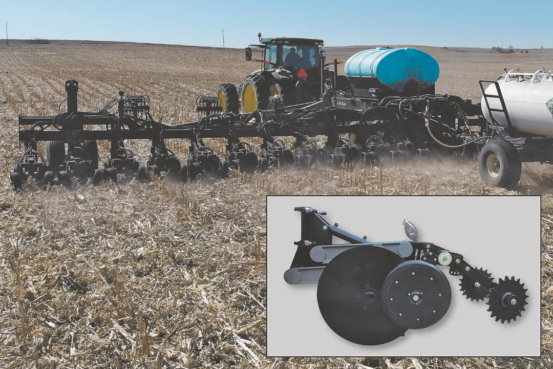 CrustBuster Deep Banding High Speed Nutrient Applicator